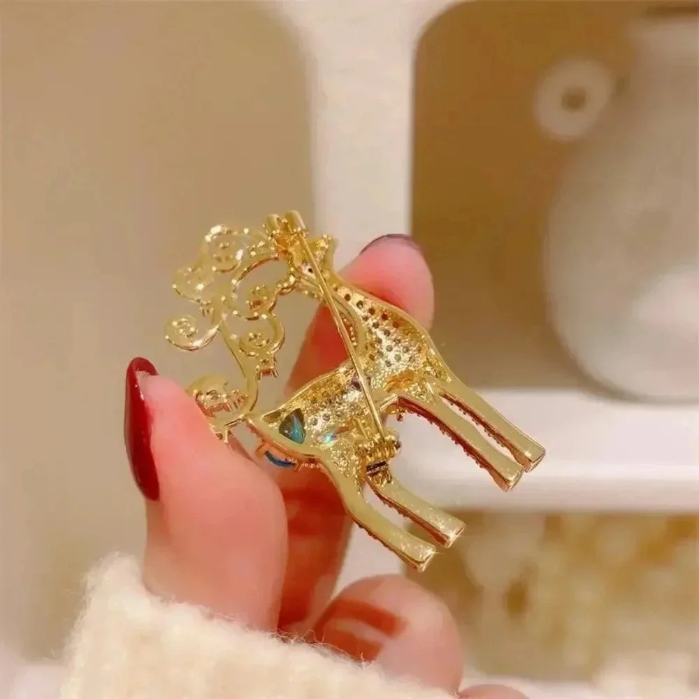 VQ Elk Brooch